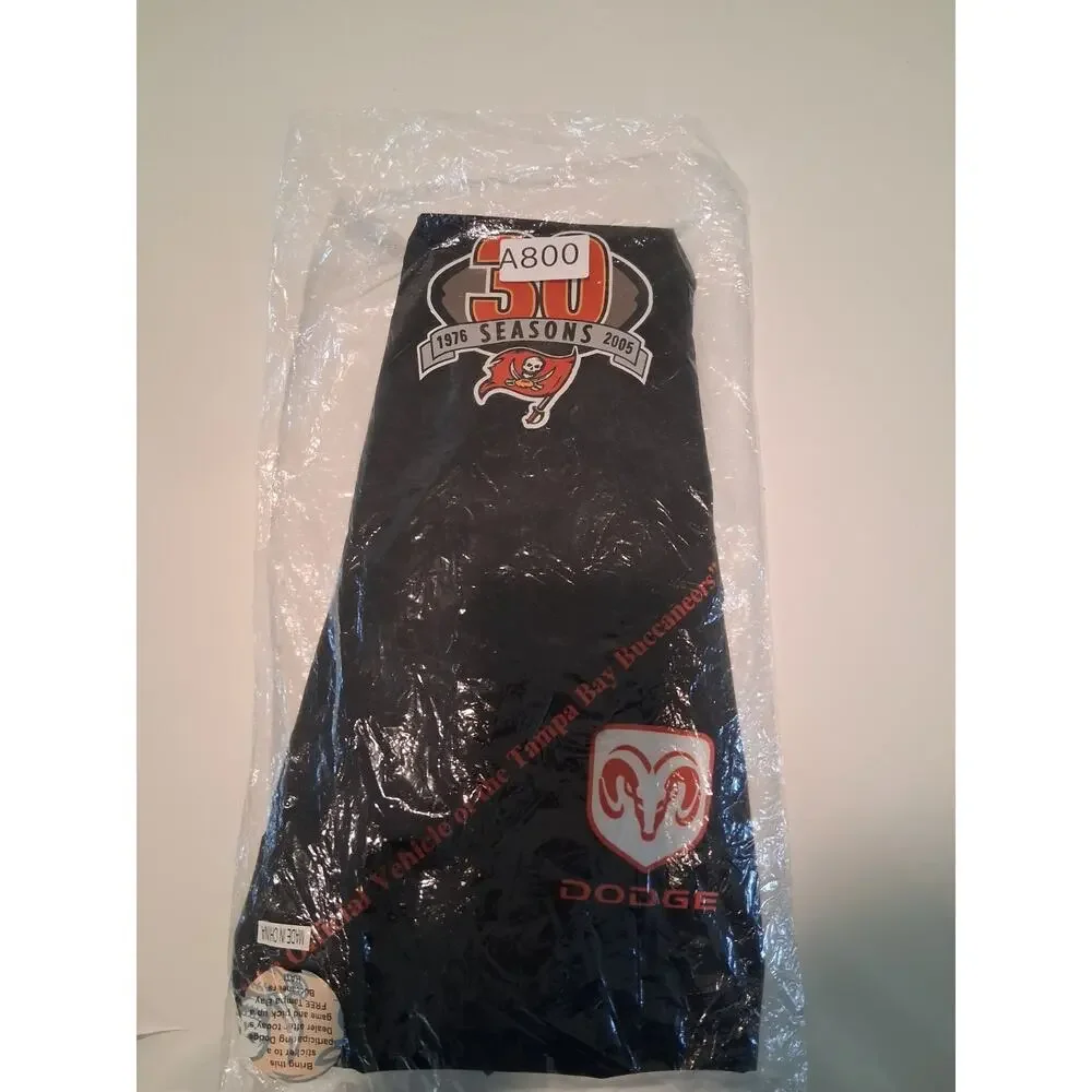 VTG Tampa Bay Buccaneers Dodge 30 Seasons 1976-2005 Black Sling Backpack Bag NOS